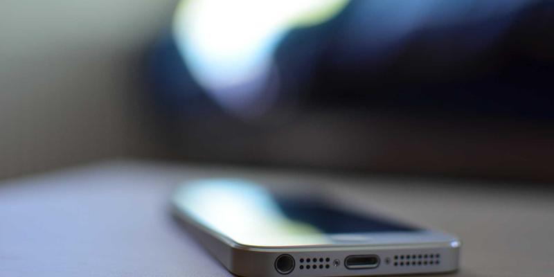 皮斯科的“静止”艺术:为何秘鲁国酒拒绝稀释与调色,只为最纯粹的葡萄灵魂